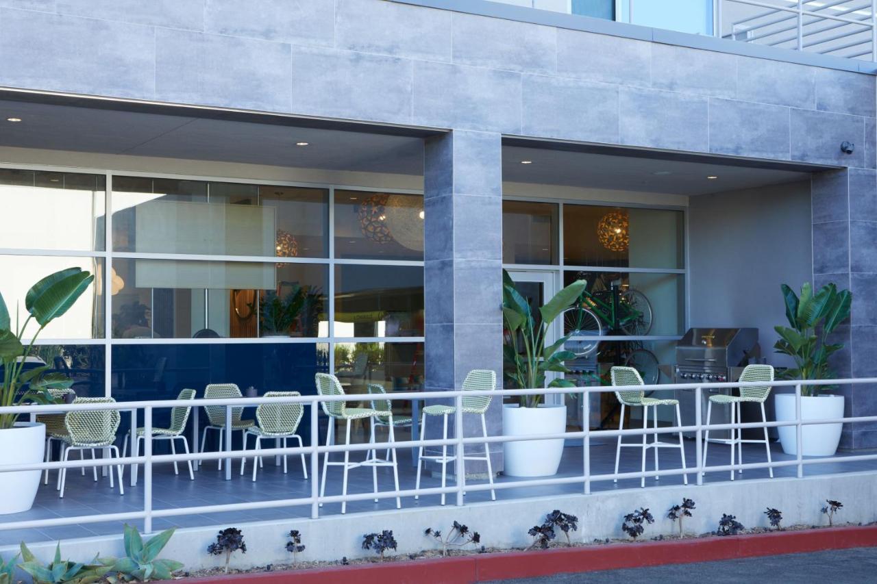 Element Irvine Hotel Exterior foto
